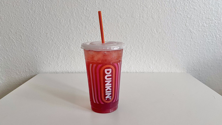 Blushpop Zero drink on a table