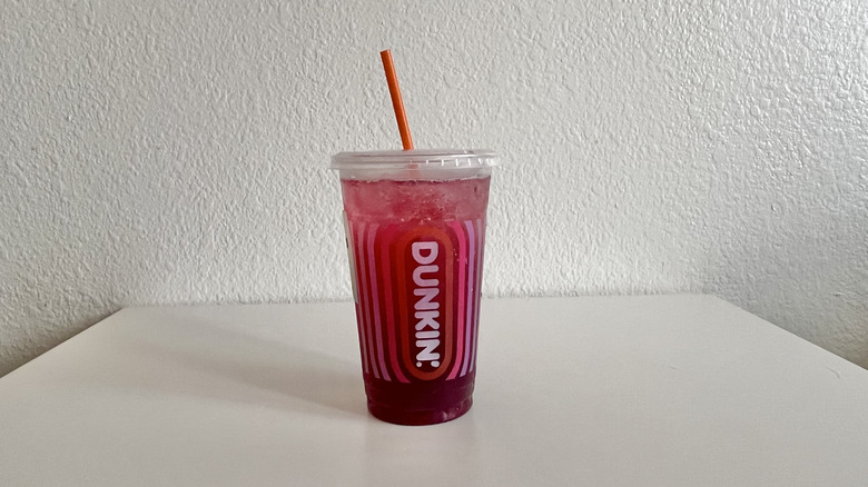 Blackberry Tangerine Zero drink on a table