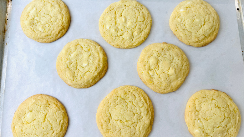 Baked cookies on baking sheet