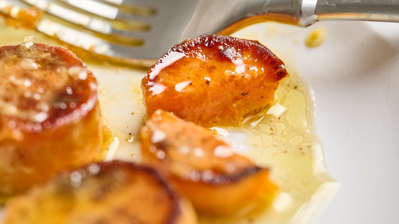serving sweet potatoes on a plate