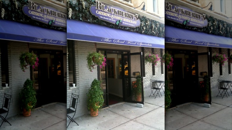 Exterioir of Blackberry's restaurant