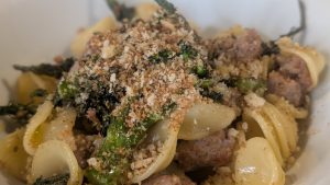 Rosaria Manchese: Orecchiette z klobaso in brokolijem danes
