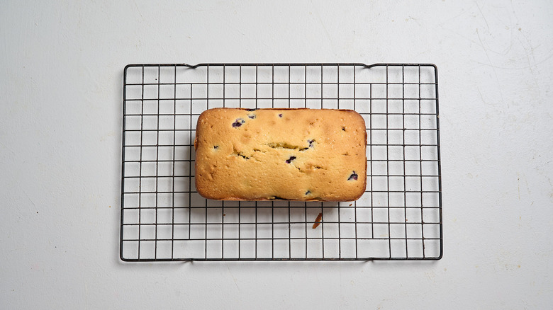 pound cake on a wire rack