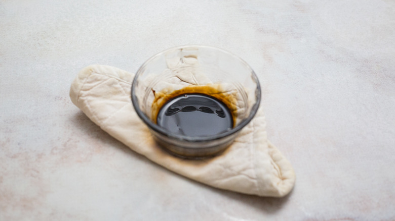 balsamic reduction in small dish