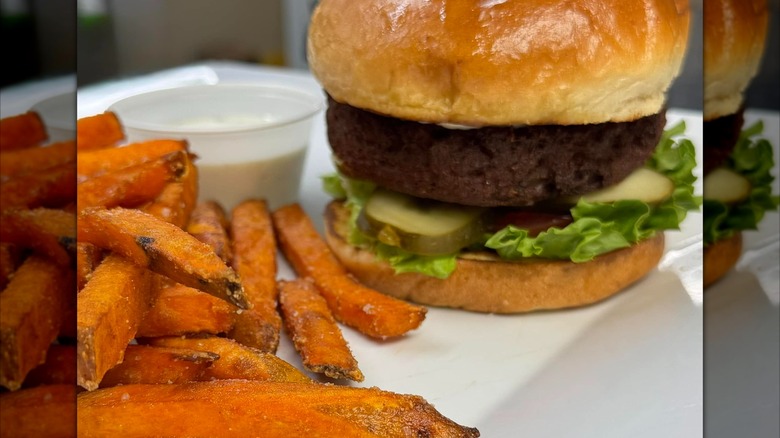 Crab cake sandwich with fries