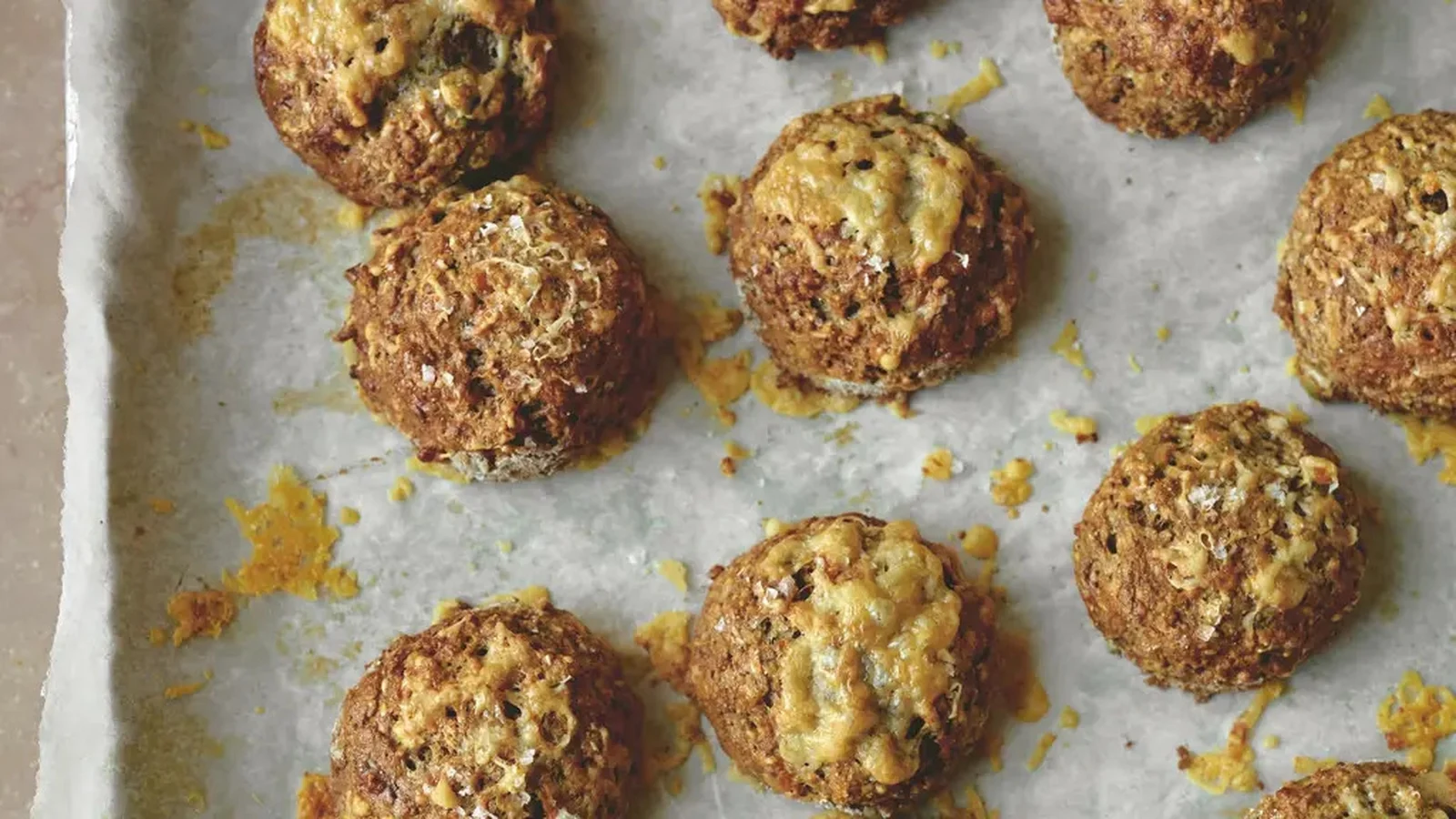 Recept Tima Spectorja: scones z sirom in semeni